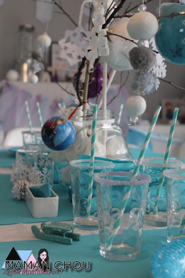 sweet-table-anniversaire-reine-des-neiges-1